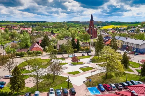 Zawody pożarnicze w Iwaniskach: druhowie i młodzież rywalizowali na torze