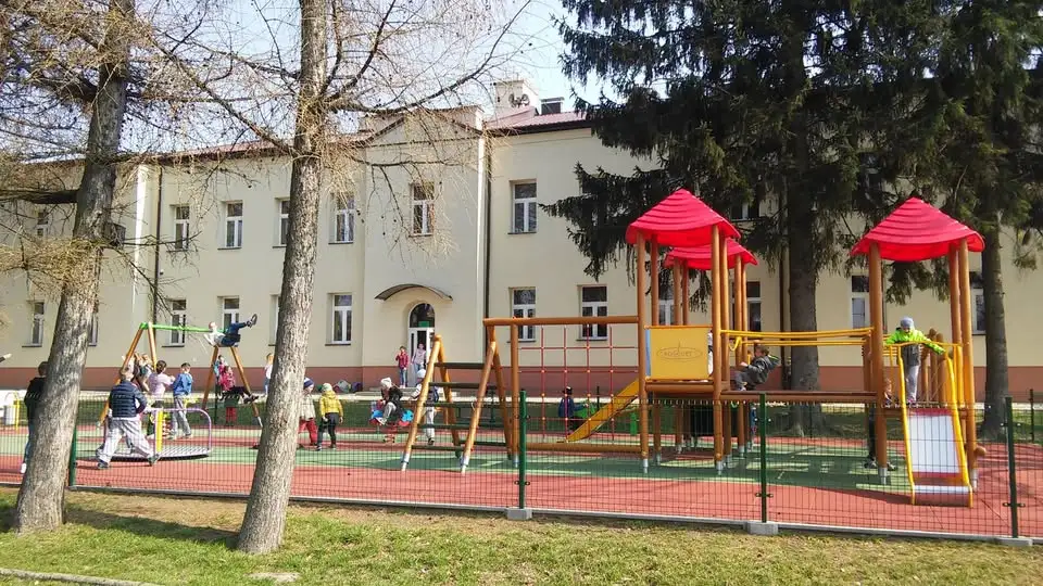 Szkoła Podstawowa nr 1 w Opatowie z certyfikatem Szkoły Promującej Zdrowie