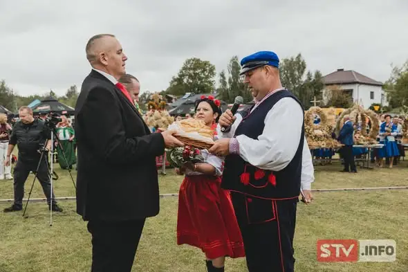 Święto Plonów w Tarłowie: podziękowania dla rolników i wspólna zabawa