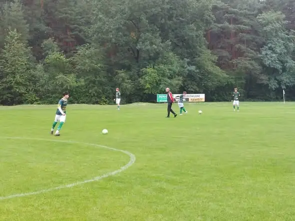 Juniorzy młodsi GKS Wojciechowice remisują z Koprzywianką Koprzywnica 1:1