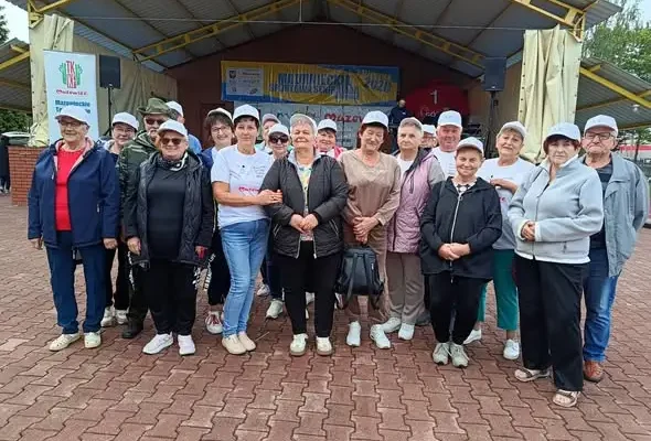 Seniorzy z gminy Sadowne z medalami na Senioriadzie w Mrozach