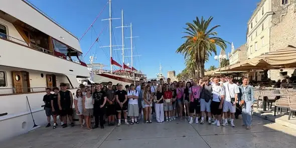 Młodzież z Górki podbija Dalmację – Trogir i Split na trasie wycieczki