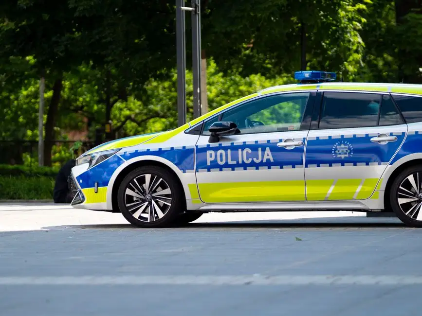 Podsumowanie wakacji 2026 w powiecie opatowskim: działania policji i bilans zdarzeń drogowych