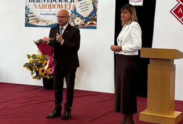 Dzień Edukacji Narodowej w Zespole Szkół nr 1 w Opatowie – ślubowanie, nagrody i muzyczna podróż