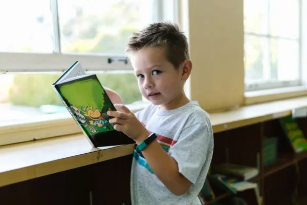 Przedszkolaki z gminy regularnie odwiedzają bibliotekę – „Książka naszym przyjacielem”